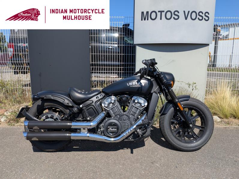 INDIAN SCOUT BOBBER STAGE 1 1ERE MAIN JEKILL AND HYDE